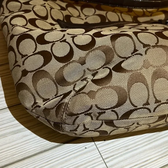 Signature Brown Coach Purse - Picture 6 of 14